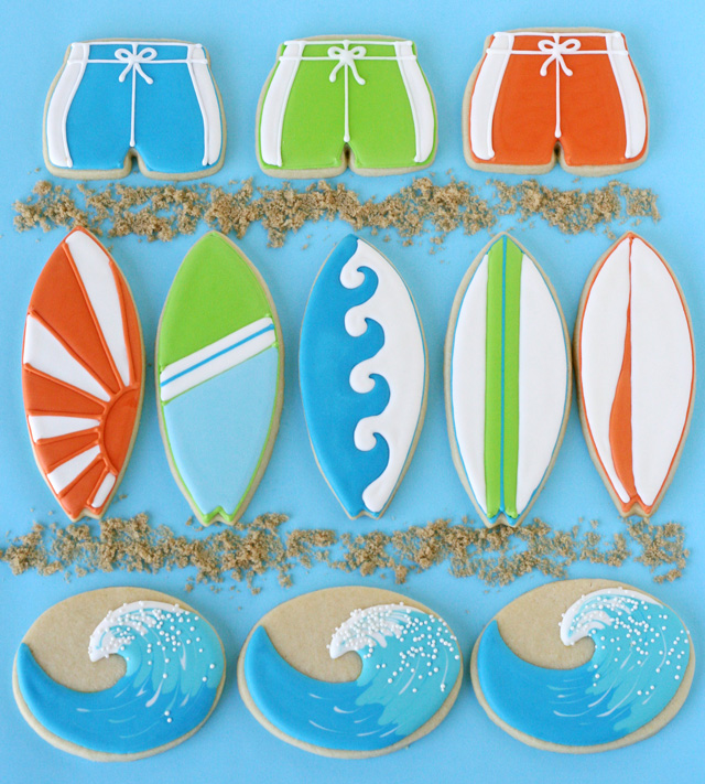Surfboard-and-wave-coastal cookies