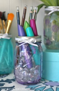 Mason Jar Craft: Make-up Organization - Sand and Sisal