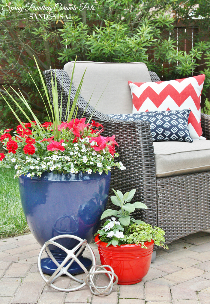 How to Spray Paint Plastic Planters in 7 Easy Steps