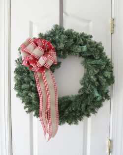 DIY Ski Lodge Christmas Wreath - Sand and Sisal