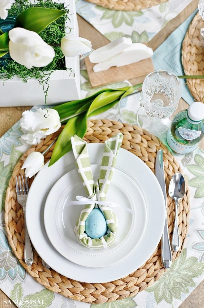 Easter Bunny Napkin Fold and Table Setting Idea - Sand and Sisal