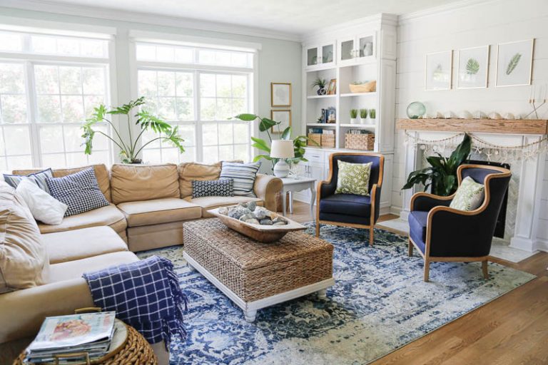 How to Create a Summer Beach House Retreat in Your Living Room